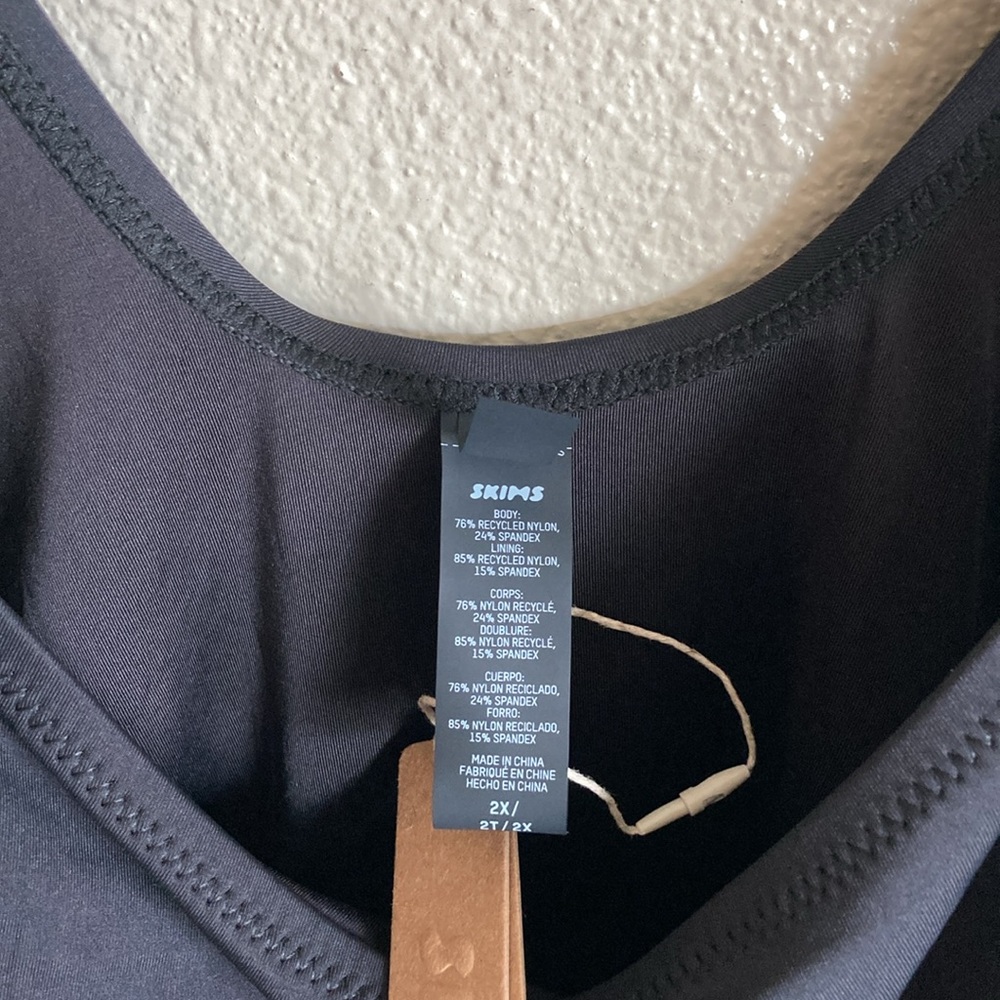 SKIMS Signature Swim Scoop Neck One Piece in Onyx (Size 2X) - Picture 12 of 12